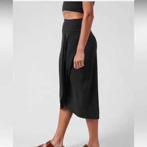Athleta Release Midi Skirt